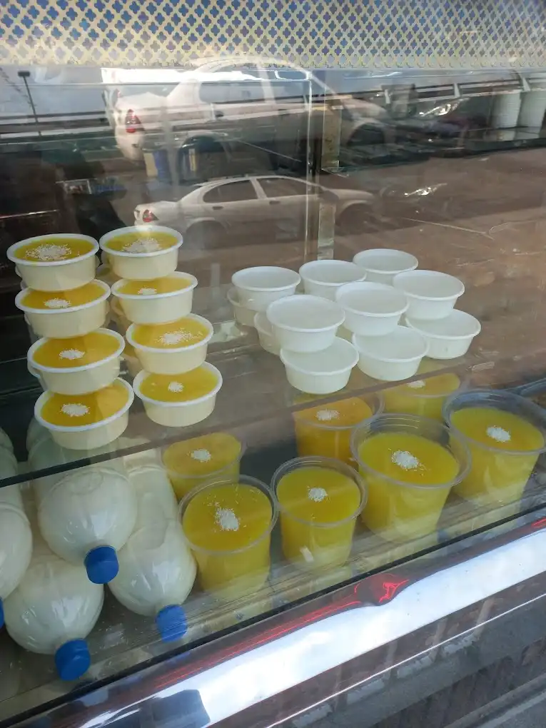 بستنی اکبر مشتی