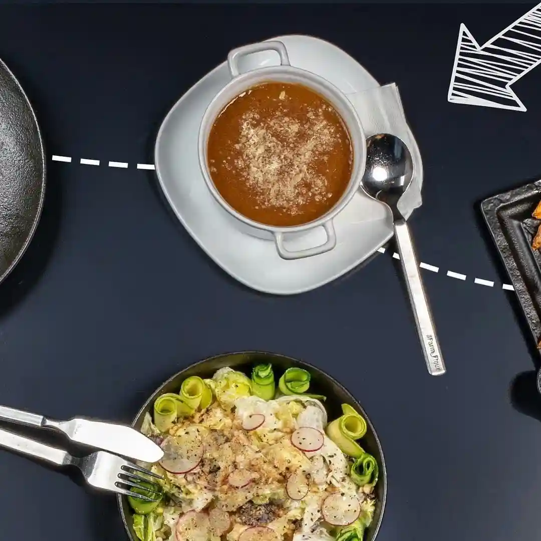 آوافودمارکت - مجتمع تجاری آواسنتر