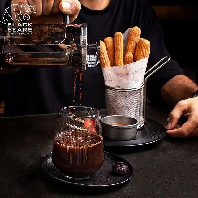 کافه خرس سیاه