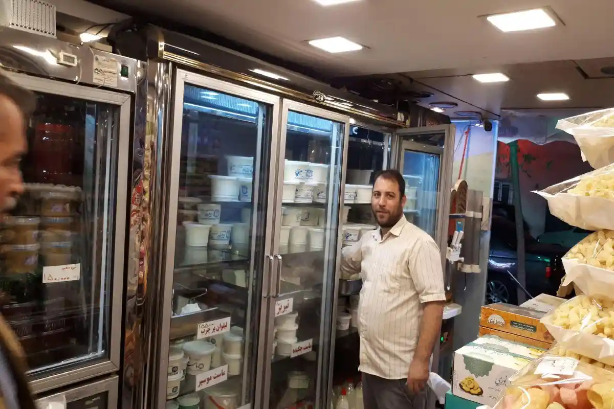 لبنیات سنتی علی لیقوانی اصل