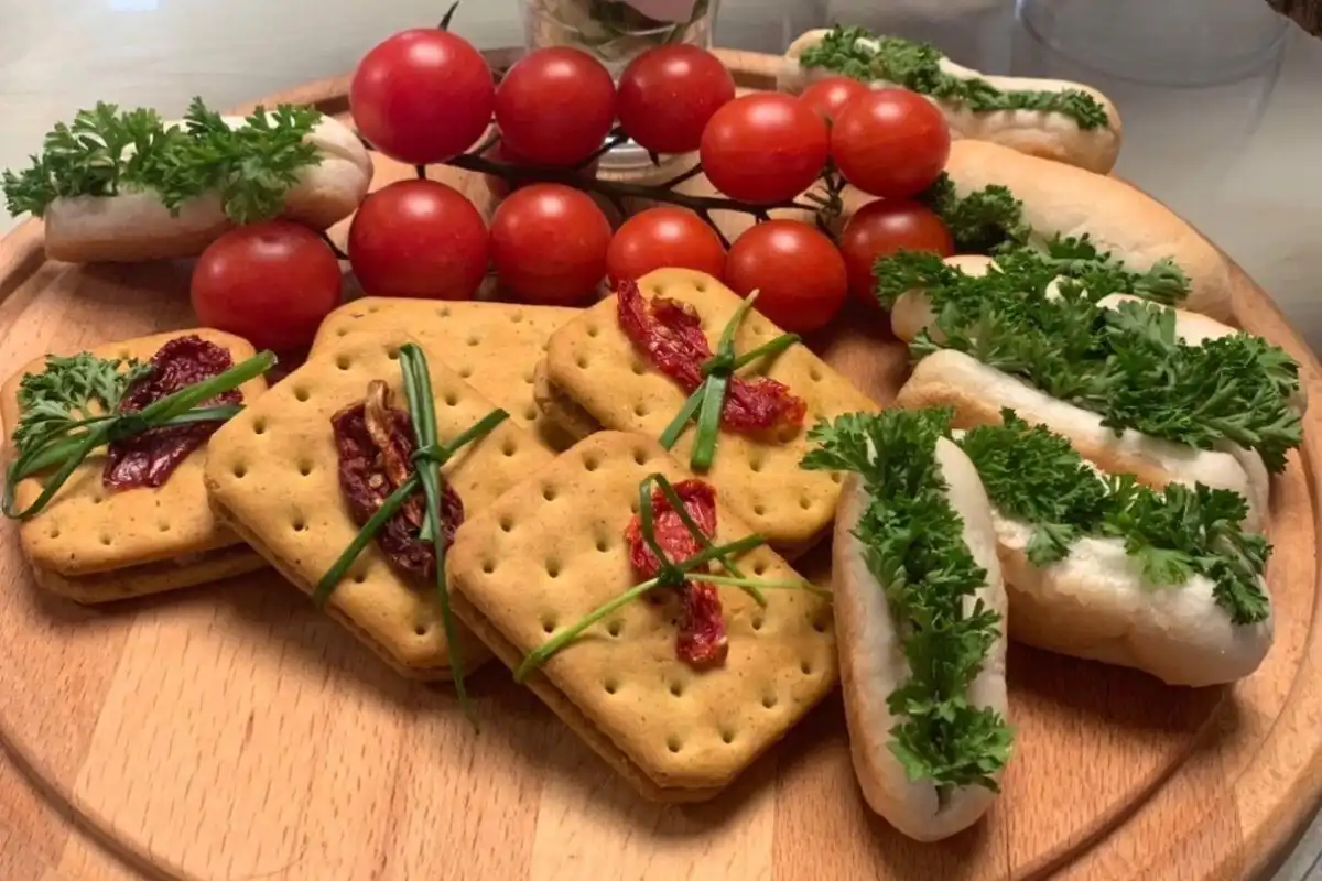 کیترینگ پیامیار