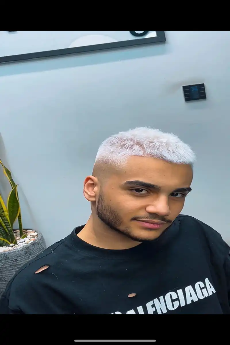 آرایشگاه مردانه امیروم