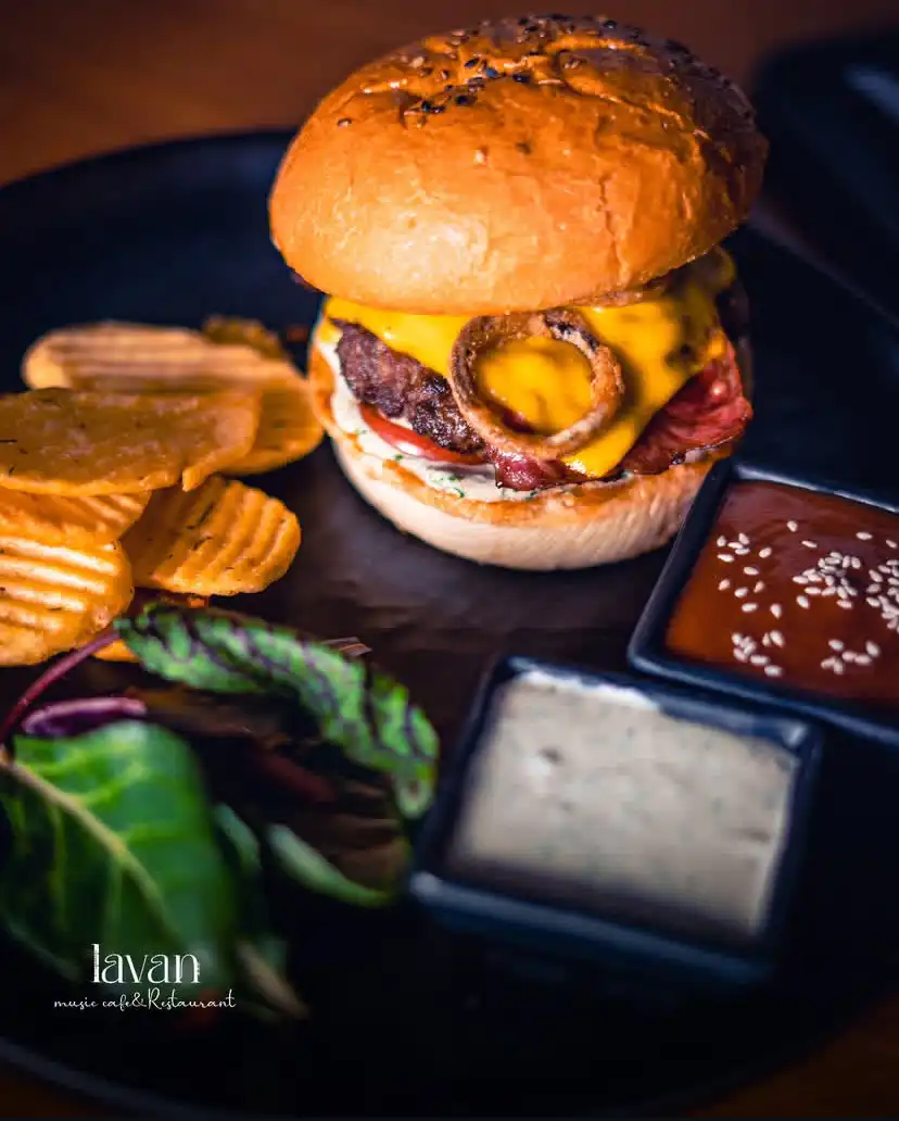 کترینگ(تهیه غذا) لاوان