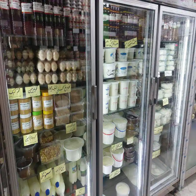  لبنیات سنتی ماه بانو