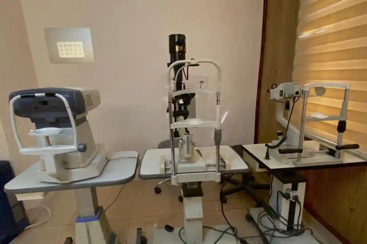 چشم پزشکی بینایی سنجی عینک سعادت آباد