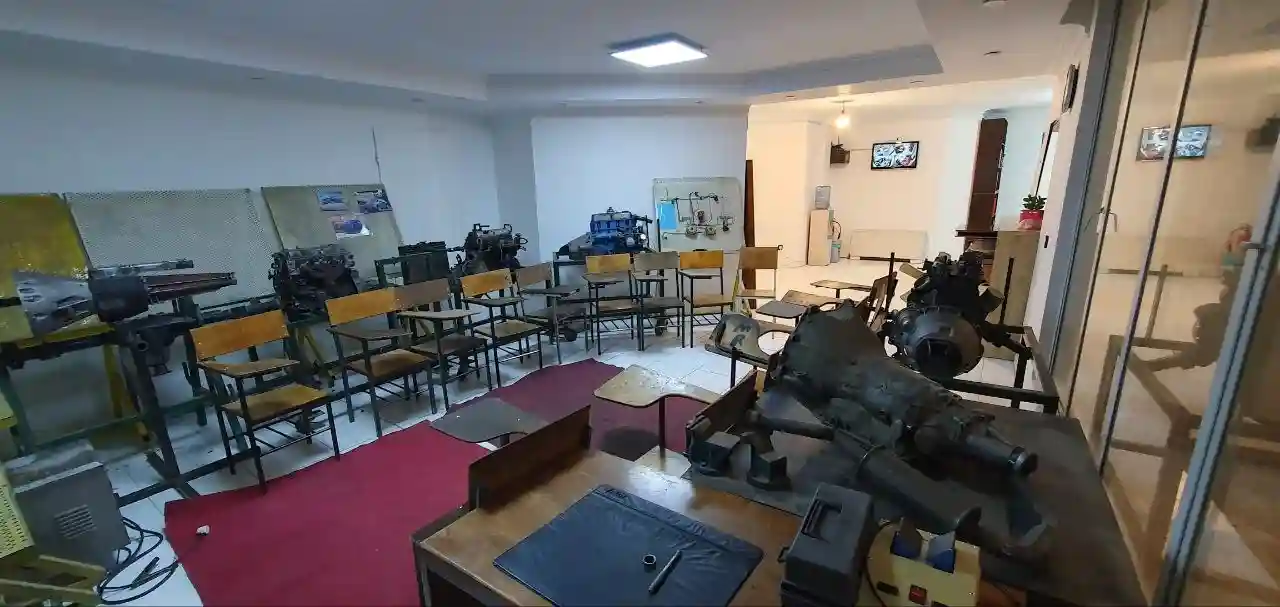 مجتمع فنی نیاوران - حضوری و مجازی