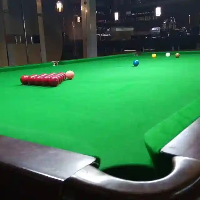 باشگاه بولینگ و بیلیارد اریکه