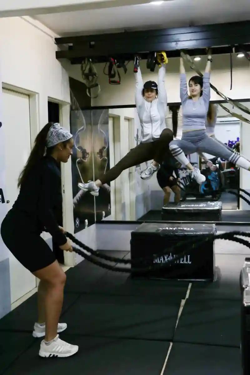 مجموعه ورزشی مه آرا