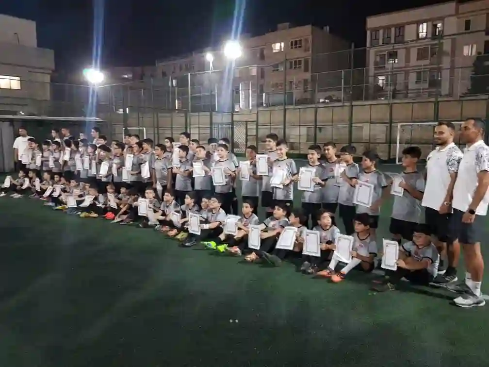 مدرسه فوتبال ماهان نوين