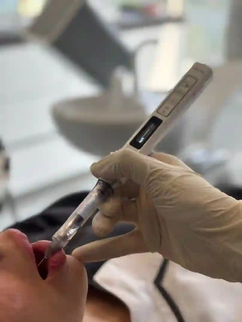 مرکز دندانپزشکی دیجیتال نویامِد