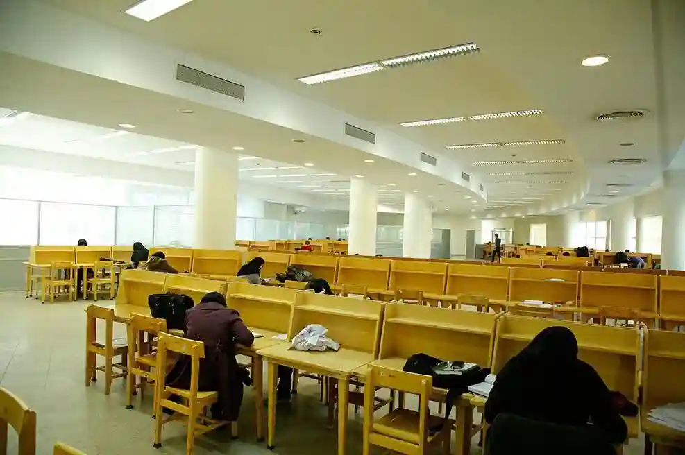  کتابخانه و مرکز اسناد علمی ساختمان دکتر حبیبی