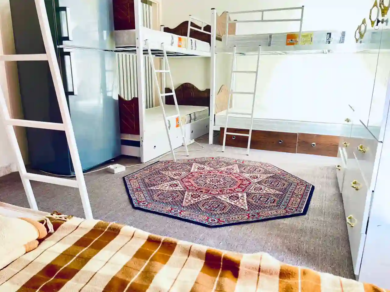 خوابگاه دخترانه تجریش