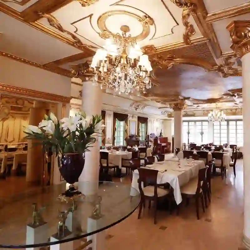 رستوران نایب ساعی