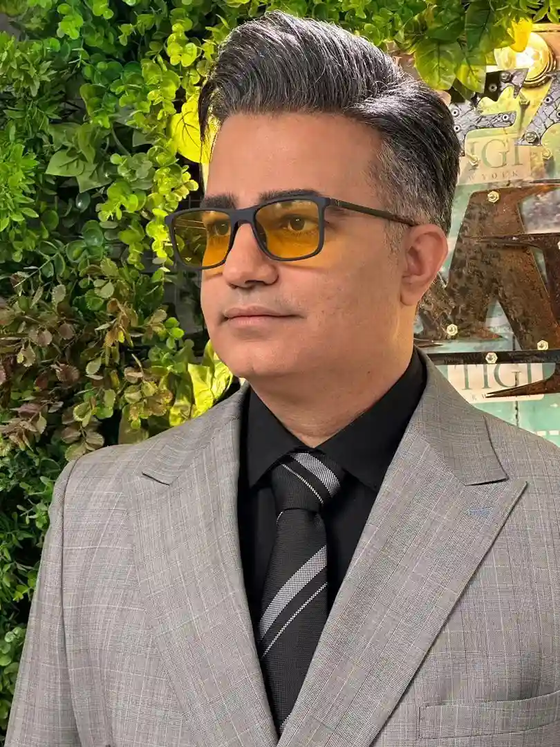 مجموعه زيبايی و آرایشگاه مردانه فرست کلس