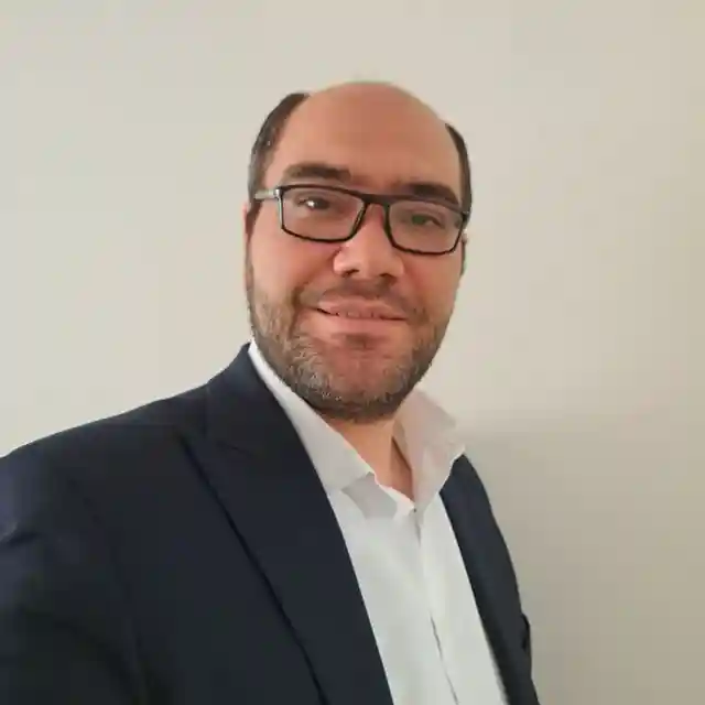 وکیل پایه یک دادگستری مهدی احمدی