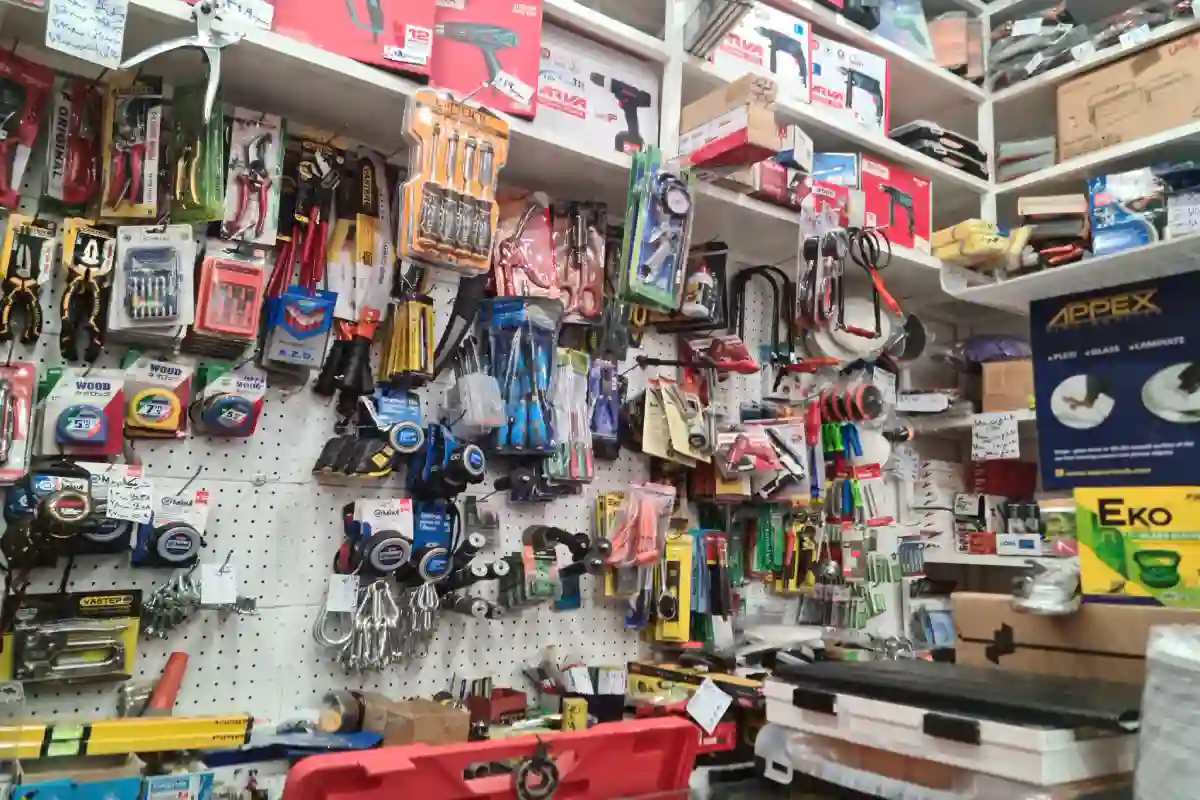  رنگ و ابزار یراق برادران لطفی