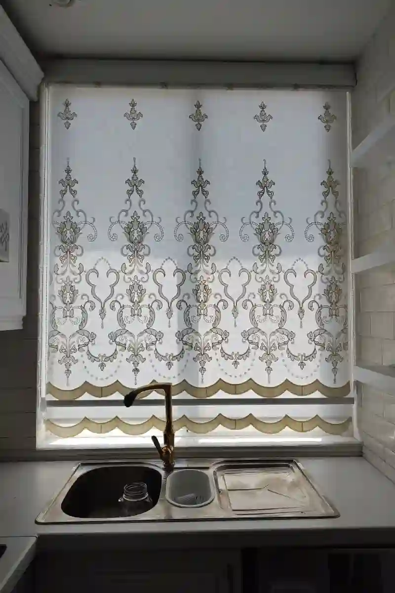 نصاب پرده و خیاط پرده (موسوی)