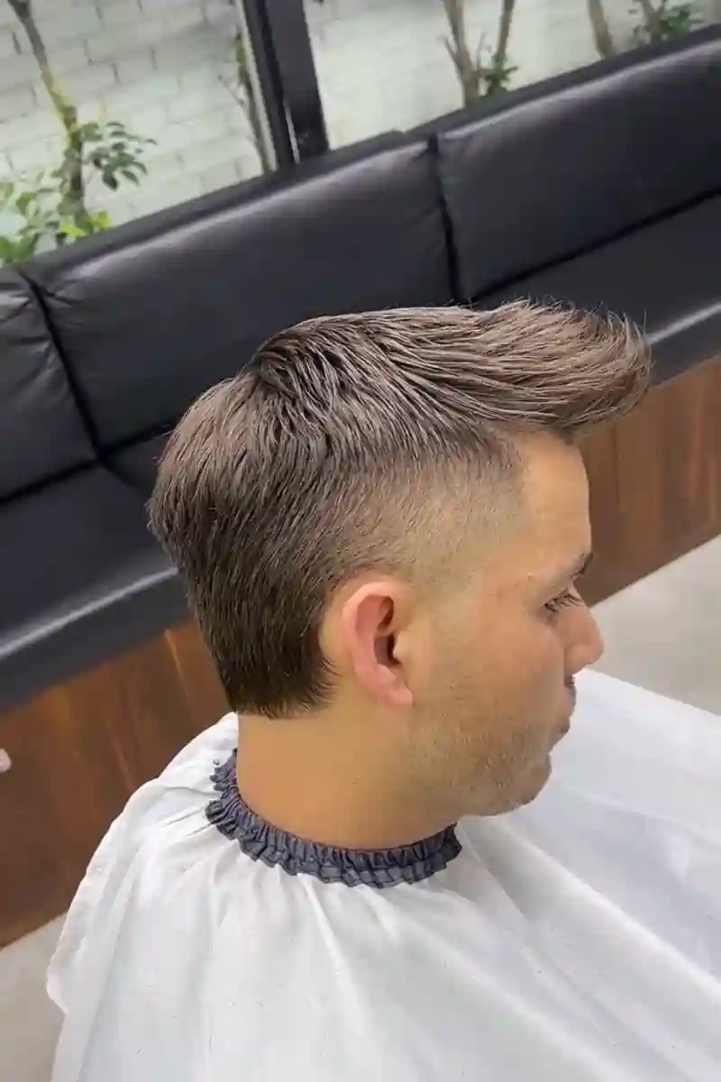 سالن آرایشگاه مردانه vip