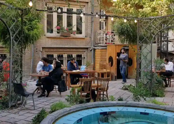 کافه باکارا