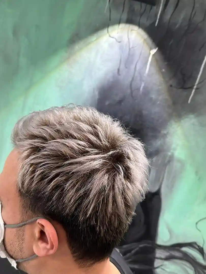 مجموعه زيبايی و آرایشگاه مردانه فرست کلس